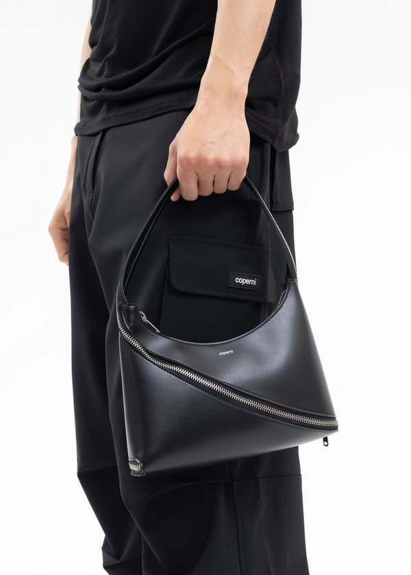 定価77,000円　COPERNI ZIP BAGUETTE BAG ブラック Coperni Zip Baguette Bag - Black – Kith Europe