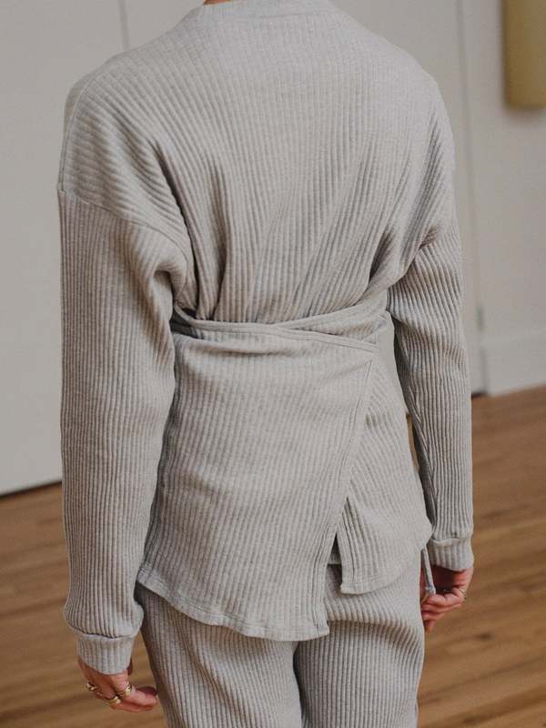 Baserange shaw long sleeve スウェット Shaw Long Sleeve in Off white | Organic cotton fleece | Baserange
