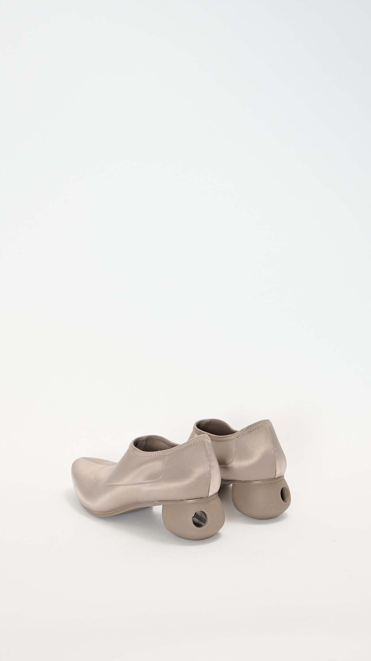 Issey Miyake Carve Pump - Greige - Image 3 of 3