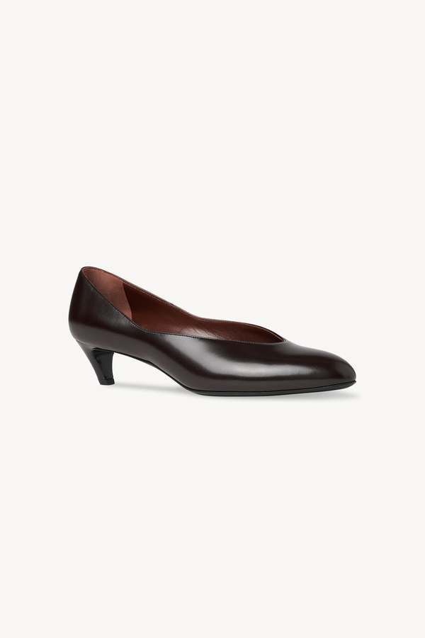 The Row Almond Pump | Garmentory