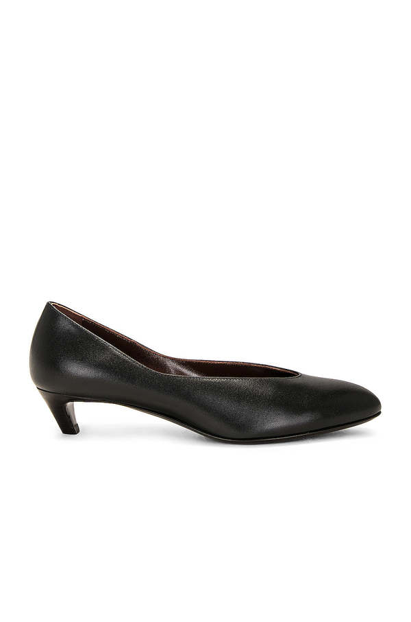 The Row Almond Pump | Garmentory