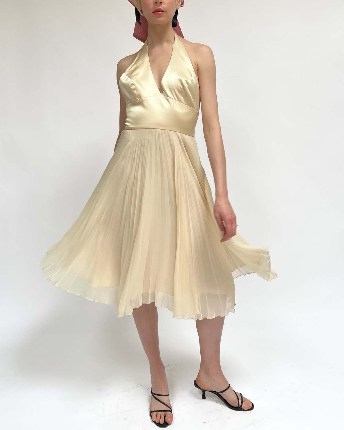 BCBG Silk Pleated Dress | Garmentory BCBG Silk Pleated Dress | Garmentory