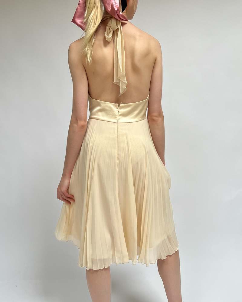 BCBG Silk Pleated Dress | Garmentory BCBG Silk Pleated Dress | Garmentory
