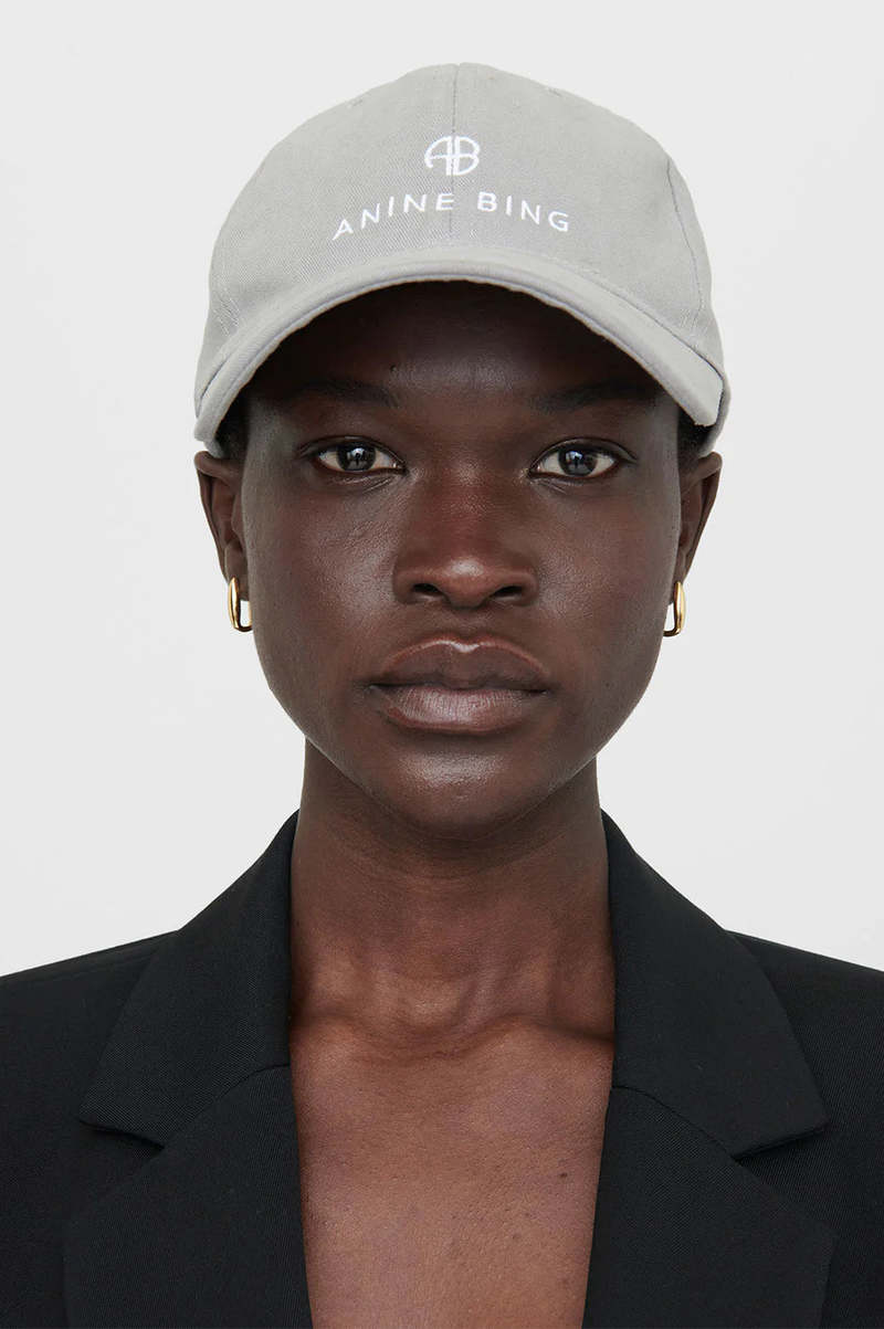 【関税込み】ANINE BING グレー Jeremy ベースボールキャップ Anine Bing Jeremy Baseball Cap - Grey | Garmentory