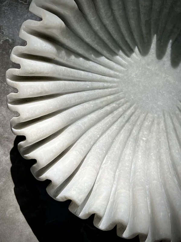 NORDSTJERNE Large Marble Scallop Bowl - White | Garmentory