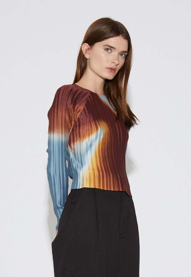 Arthur Box Pleat Raglan Top - Burn