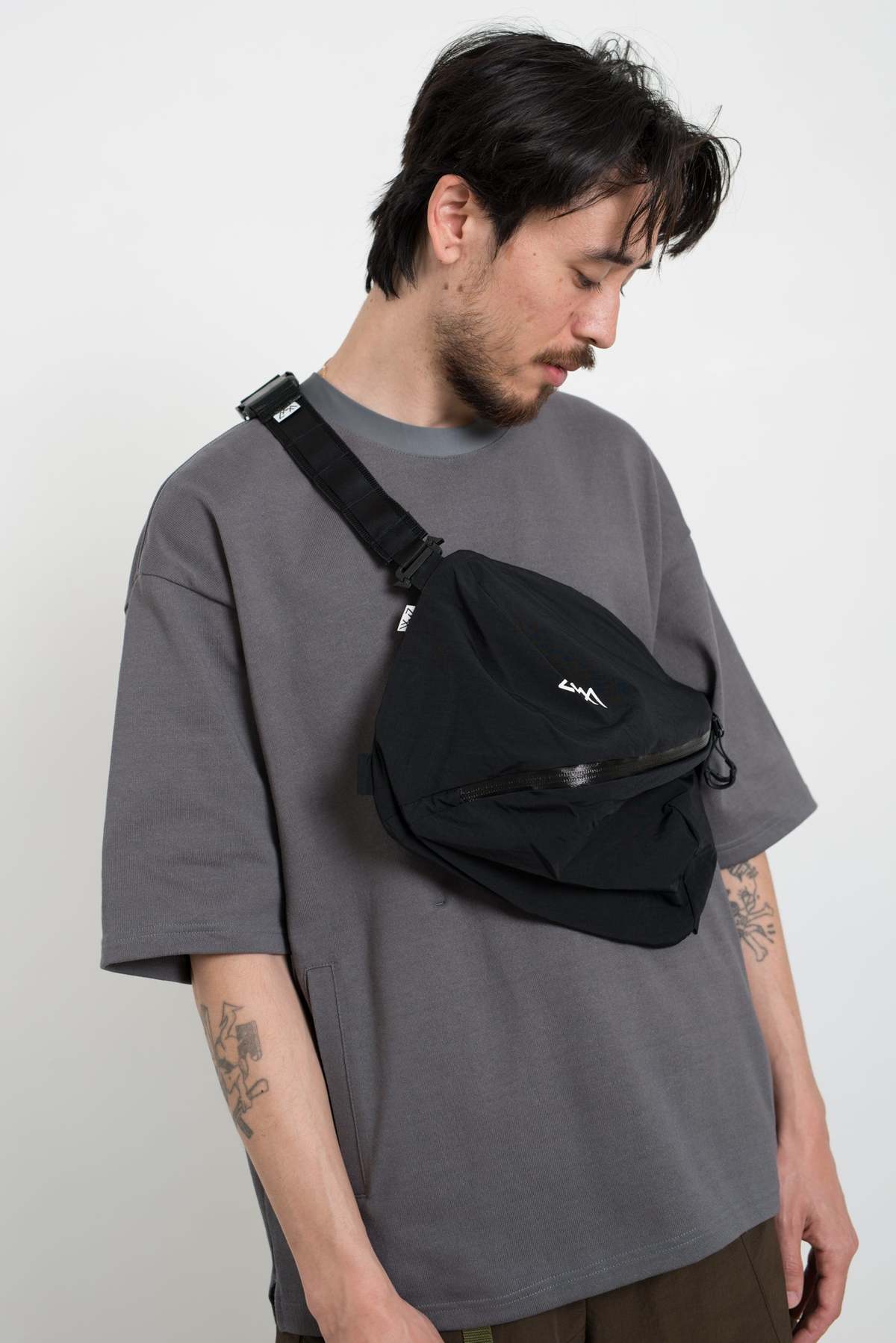 Hiro　CMF OUTDOOR GARMENT｜BIG PORCH CMF Outdoor Garment Big Porch Nylon - Black | Garmentory