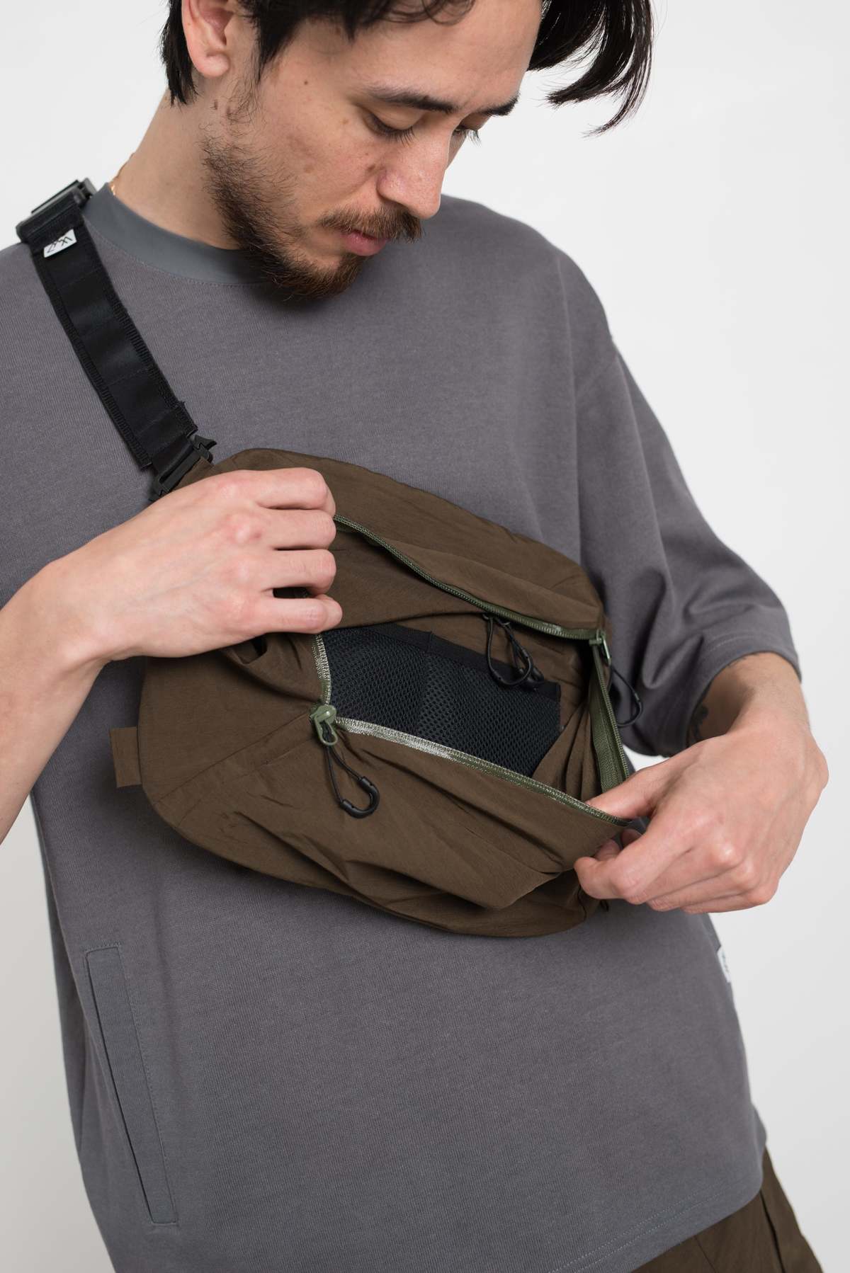 Hiro　CMF OUTDOOR GARMENT｜BIG PORCH CMF Outdoor Garment - Big Porch Nylon Bag | HBX