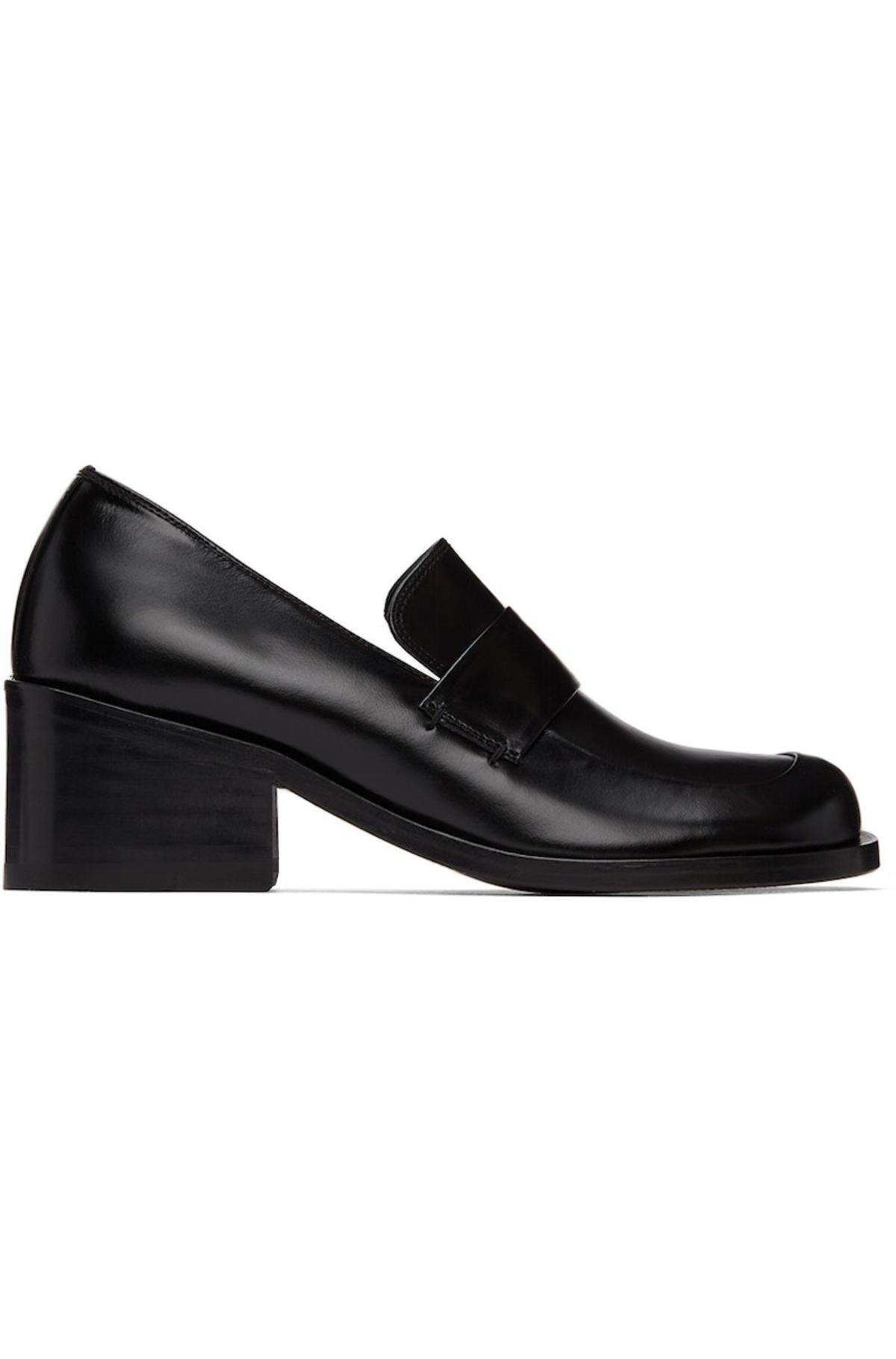 【AMOMENTO】24fw FUR ROUNDED LOAFER Black Rounded Slip-On Loafers by AMOMENTO on Sale
