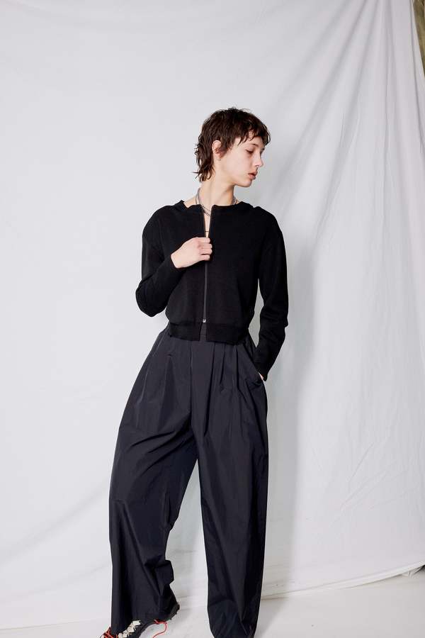 Amomento Popup Three Tuck Banding Pants - Black | Garmentory
