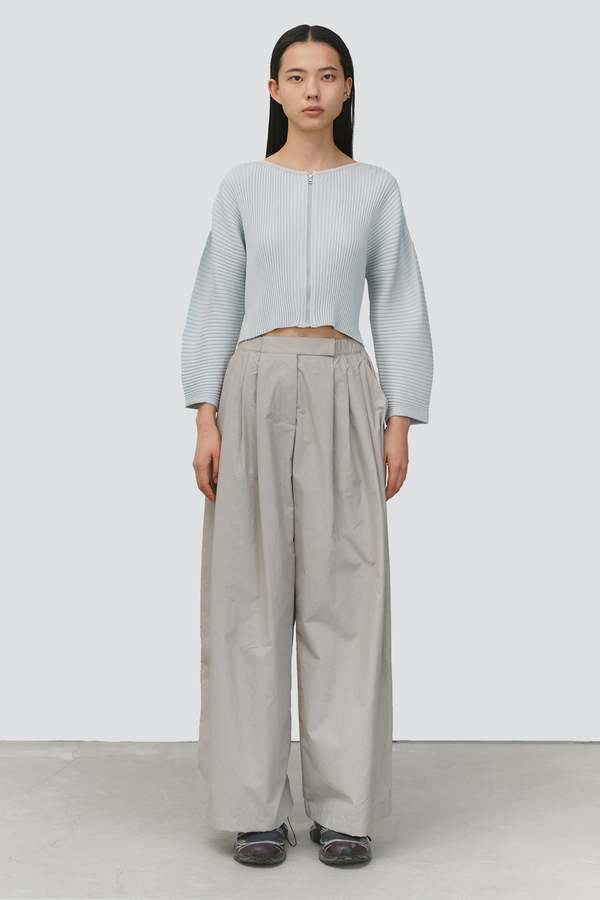 Amomento Popup Three Tuck Banding Pants - Grey | Garmentory