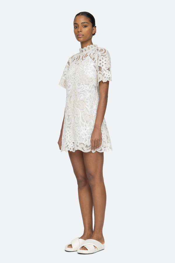 chinese dress ladies Love Of Details V-Neck Lace-Up Skater Dress