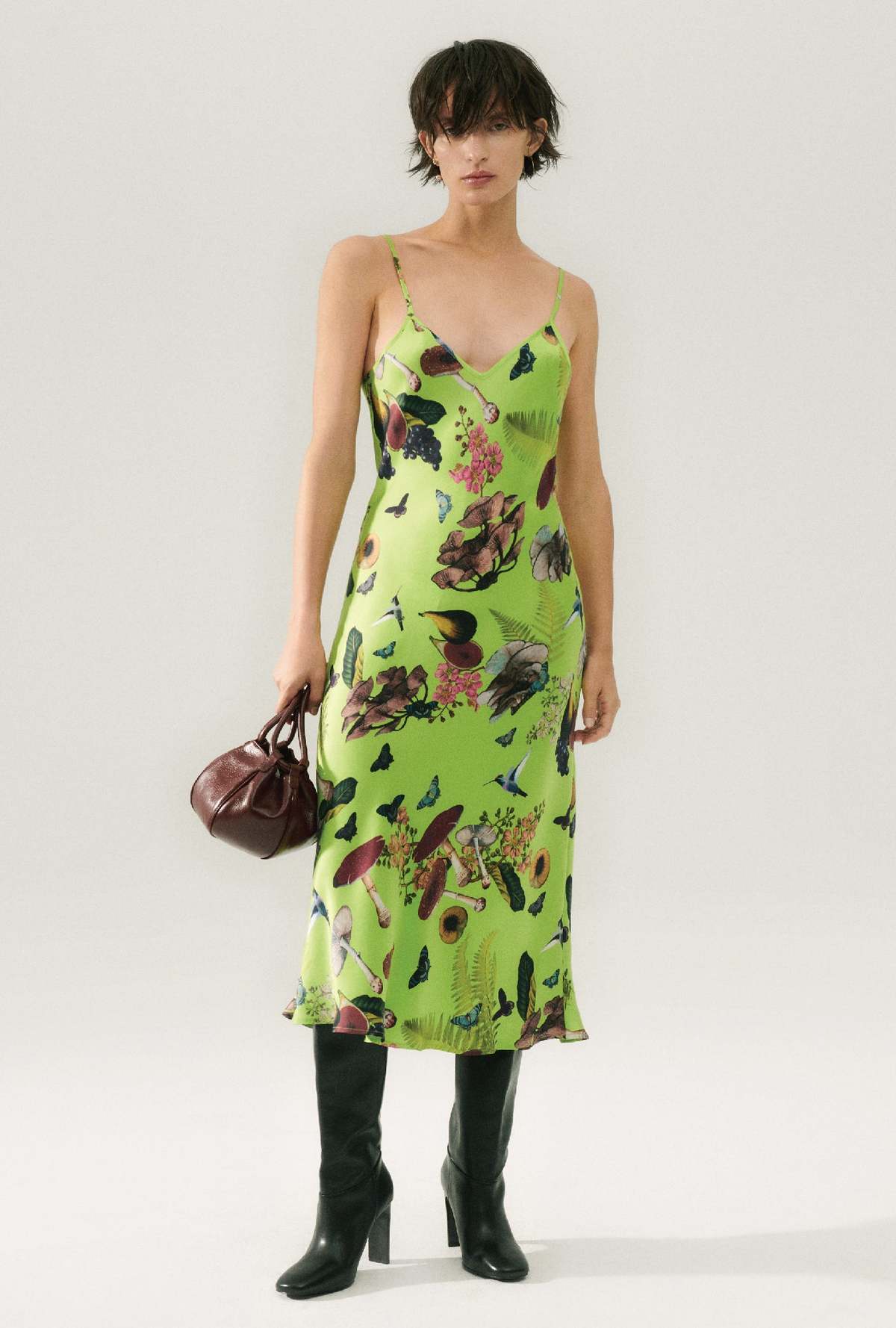 green floral floor length dress Christmas Party Maxi Dress, Green Red Vintage Xmas Berries Long Spaghetti Straps Women Sleeveless Casual Cute Designer Plus Size Cocktail 3XL / White main image 1
