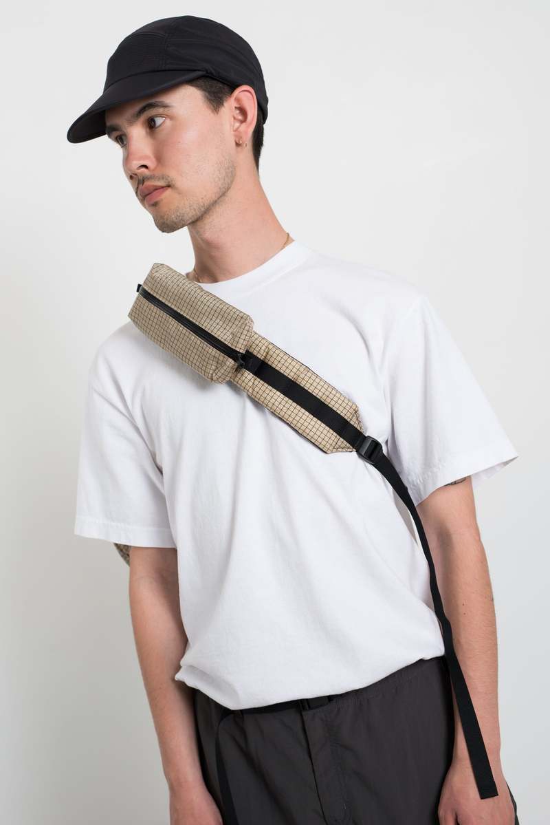 ショルダーバッグ CAYL COMMUTE PACK GRID (BGrid Beige) CAYL Commute Pack Grid - B Grid Beige | Garmentory