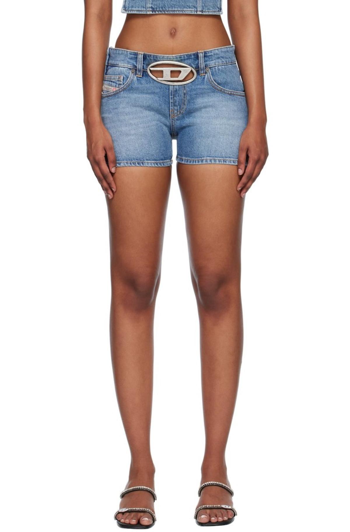 【DIESEL】(W) De-Lyla-Sh-Fsc Denim Shorts Medium Blue DE-LYLA-SH-FSC Woman: Denim shorts with a logo buckle | Diesel