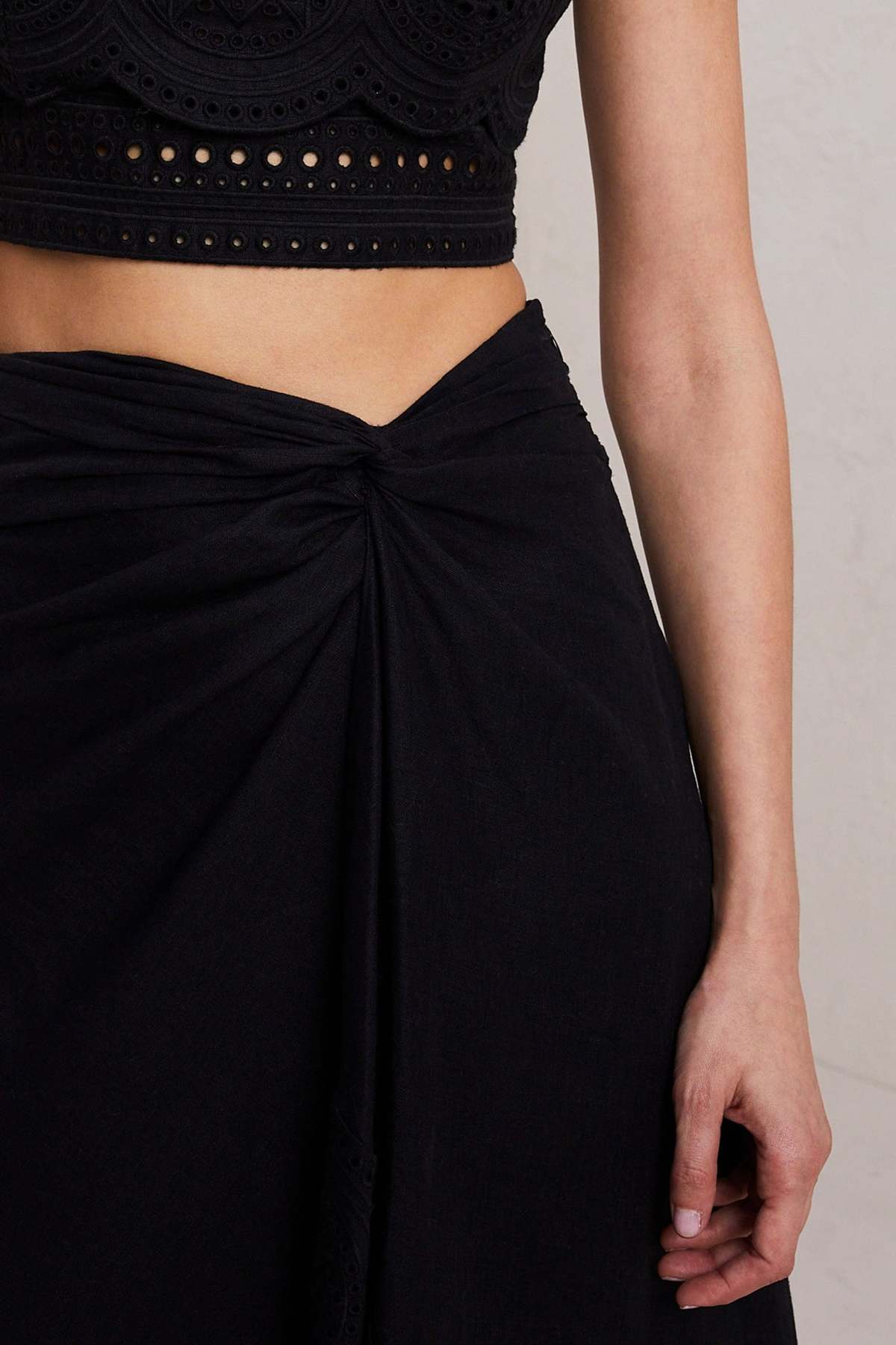 【idang club】24fw Eyelet skirt (Black) ALC-Heather-Linen-Eyelet-Skirt