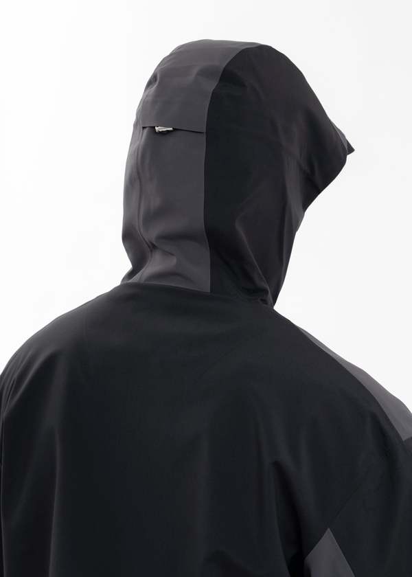 Heliot Emil TRIDENT TECHNICAL JACKET - BLACK | Garmentory