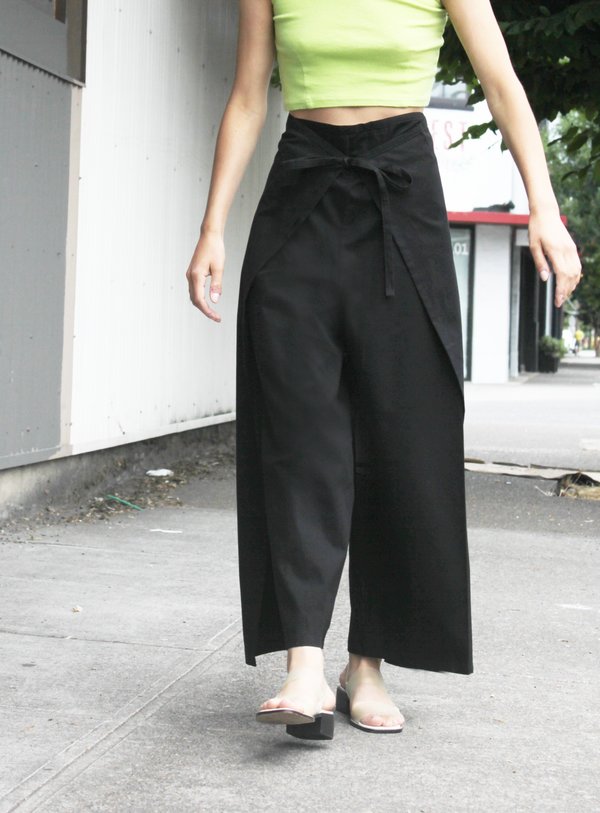Shaina Mote Tulia Pant Shaina Mote Tulia Pant