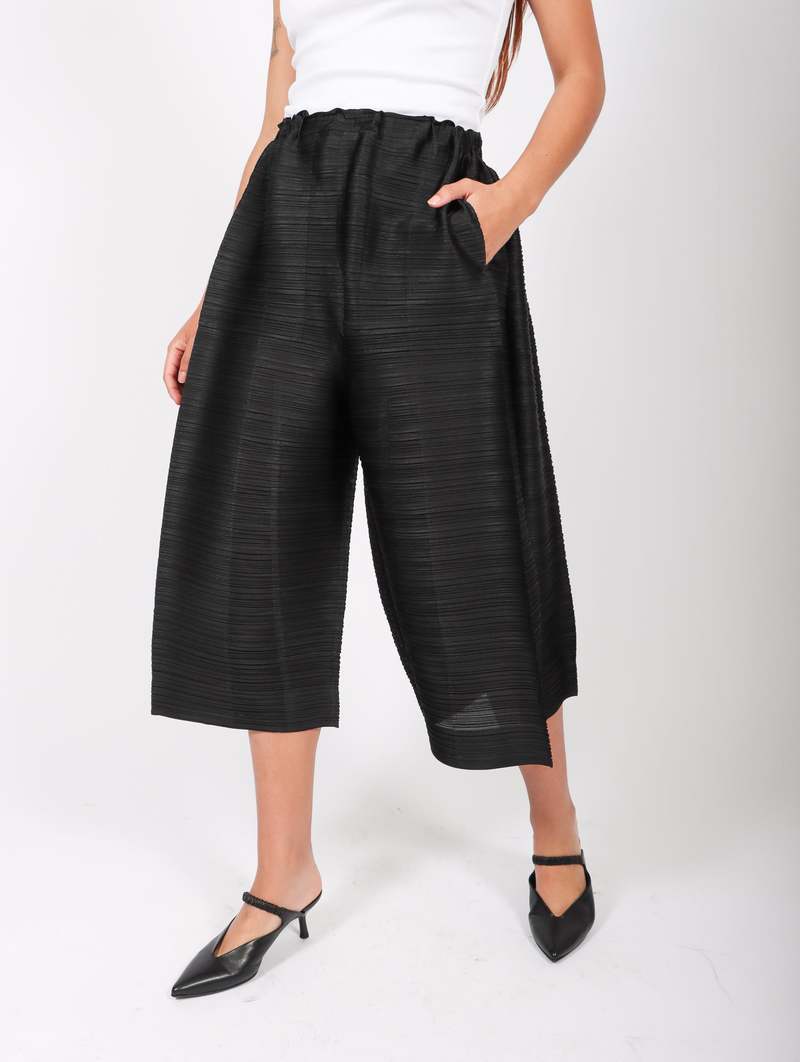 プリーツプリーズ ROUTE バウンス パンツ 3サイズ 2023SS プリーツプリーズ ROUTE バウンス パンツ 3サイズ 2023SS PLEATS