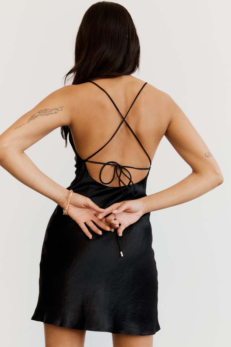 Third Form CRUSH BIAS COWL MINI SLIP - BLACK | Garmentory