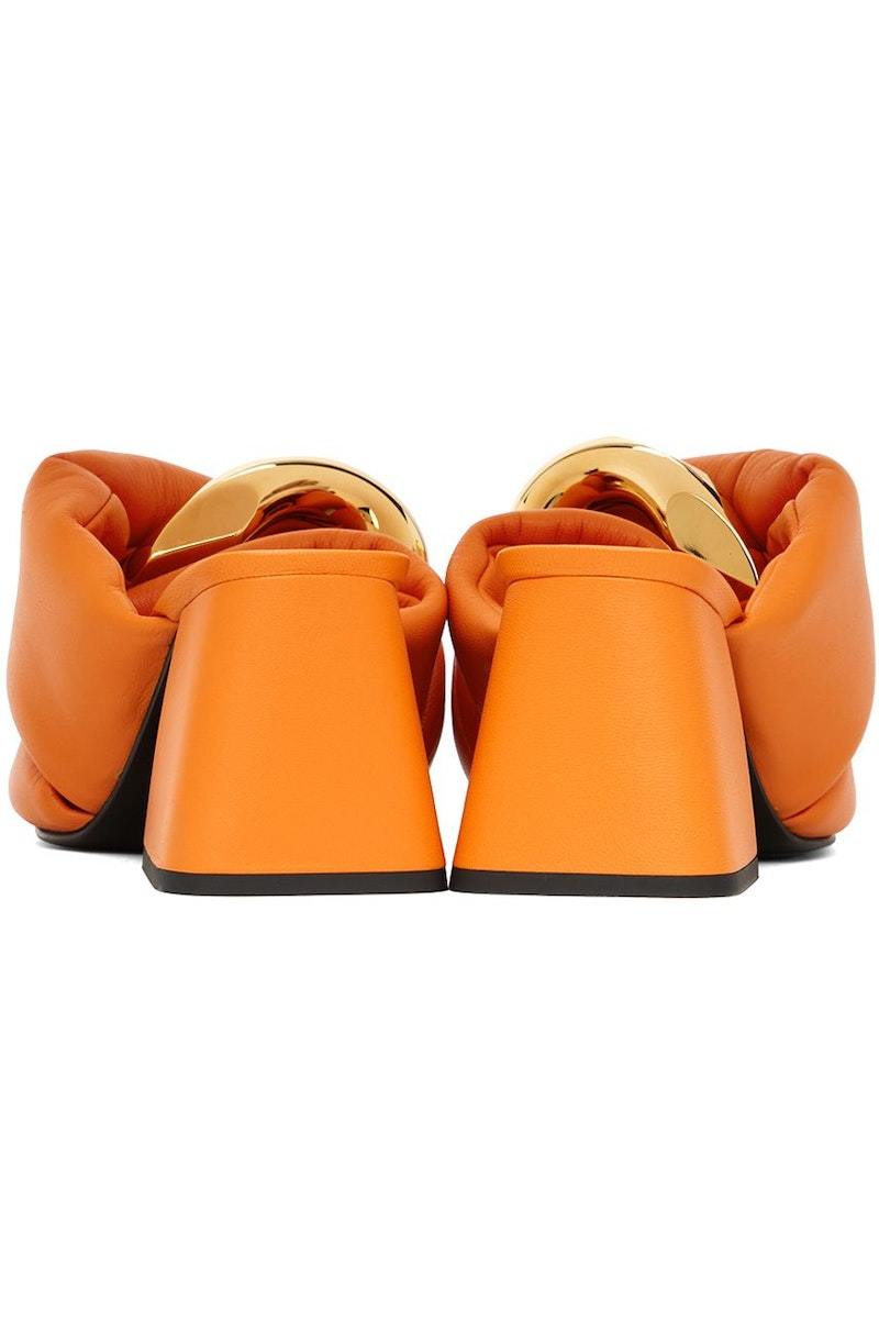 【JW Anderson】チェーン Twist fauxレザーミュール JW Anderson Chain Twist Leather Sandals | White | FARFETCH