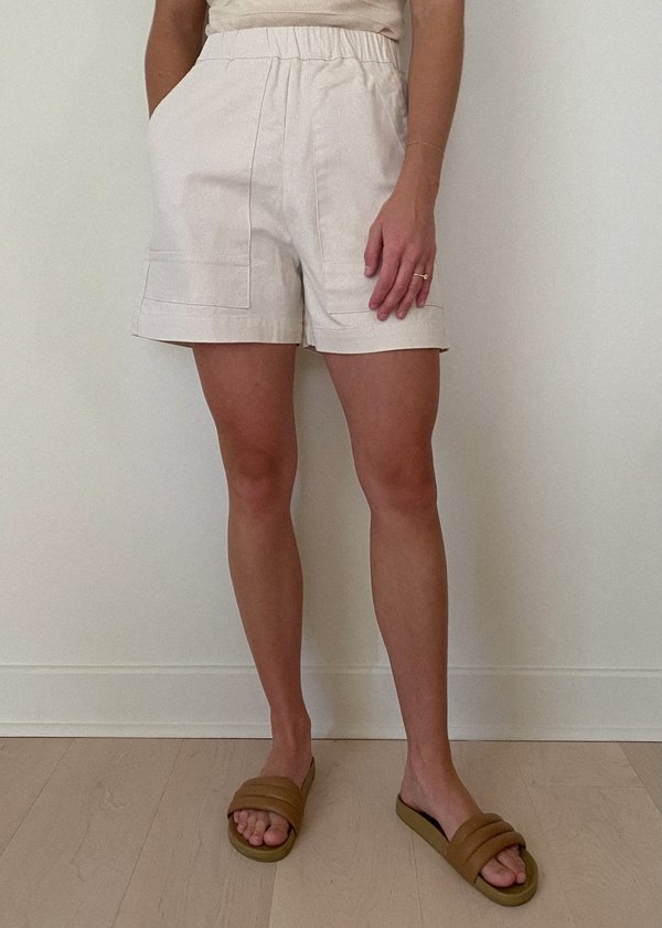 Micaela Greg Field Short - Cream