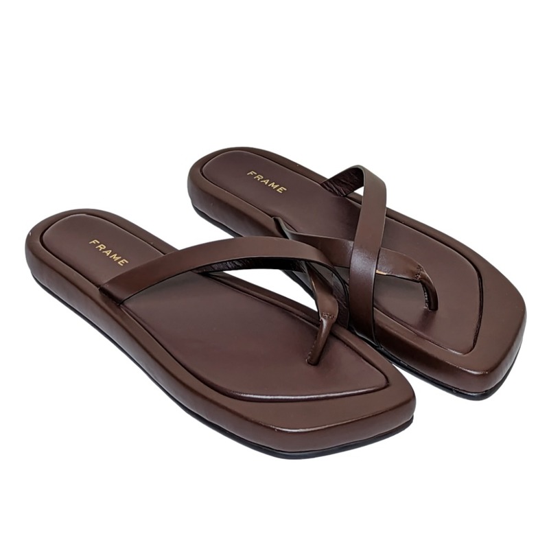 Frame Le Montauk Cross Leather Sandals - Black FRAME Le Montauk Crossover-Strap Leather Sandals | endource main image 3