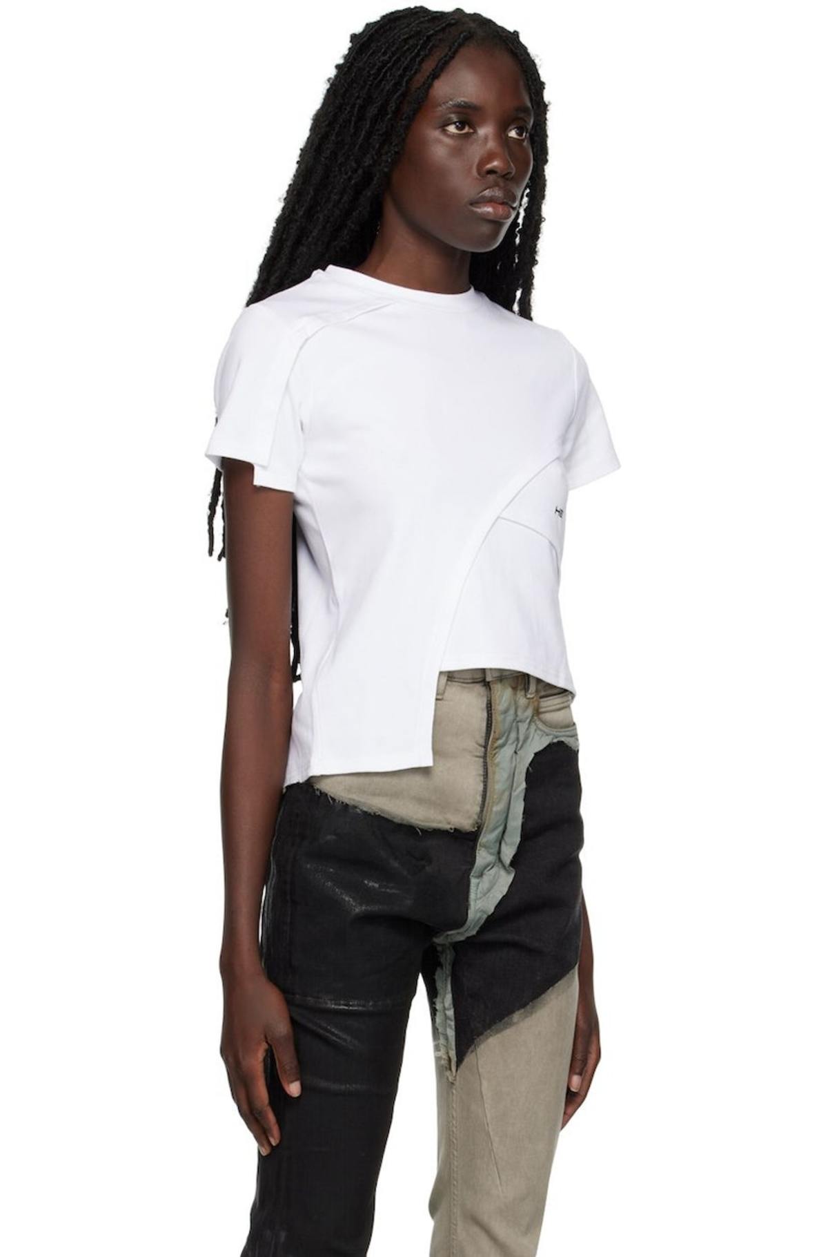 【関税込み】HELIOT EMIL ホワイト Quadratic Tシャツ Heliot Emil - White t-shirt with logo print M09041C07 - shop
