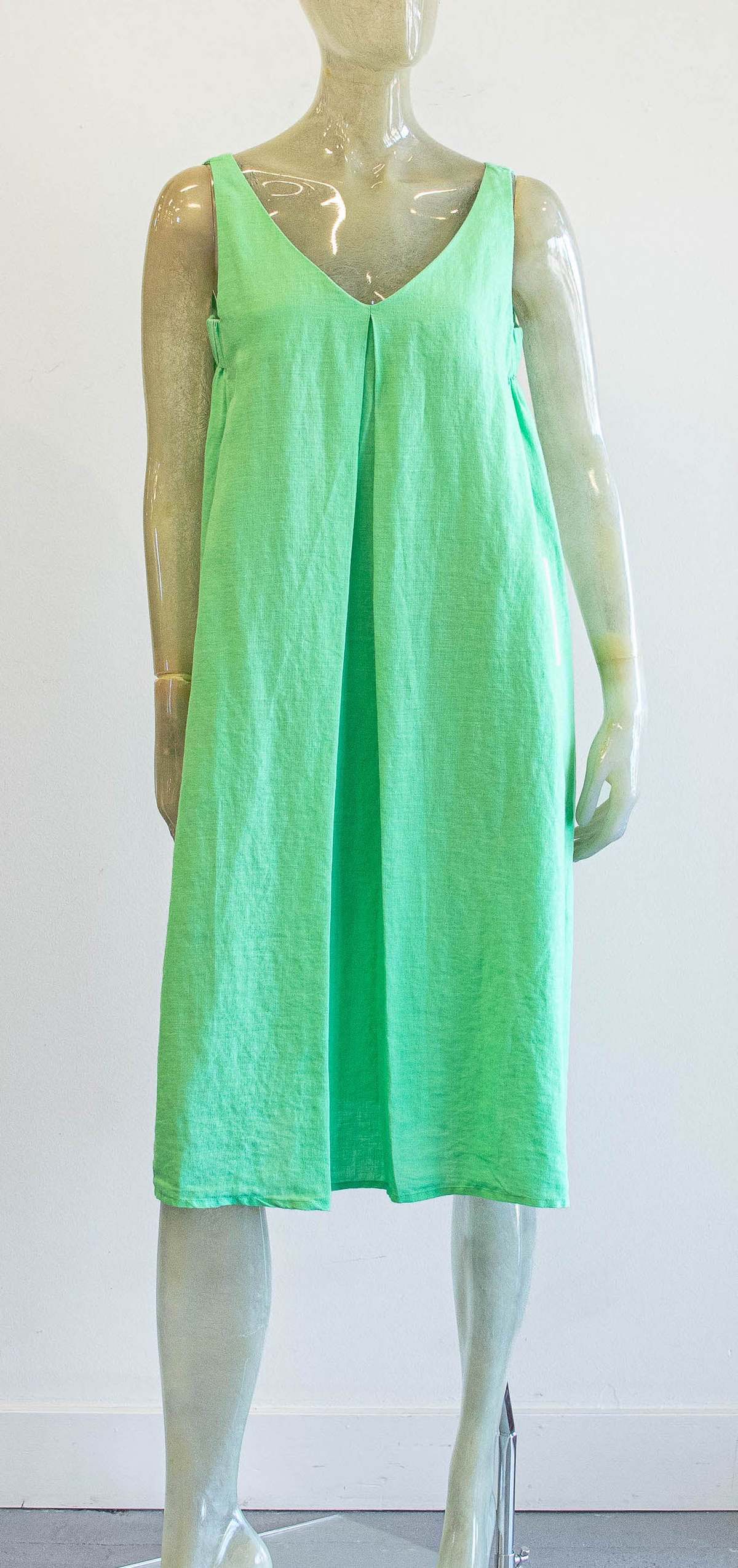 Yuvita Front and Back V-Neck Sleeveless Linen Dress - Fresh Mint Green