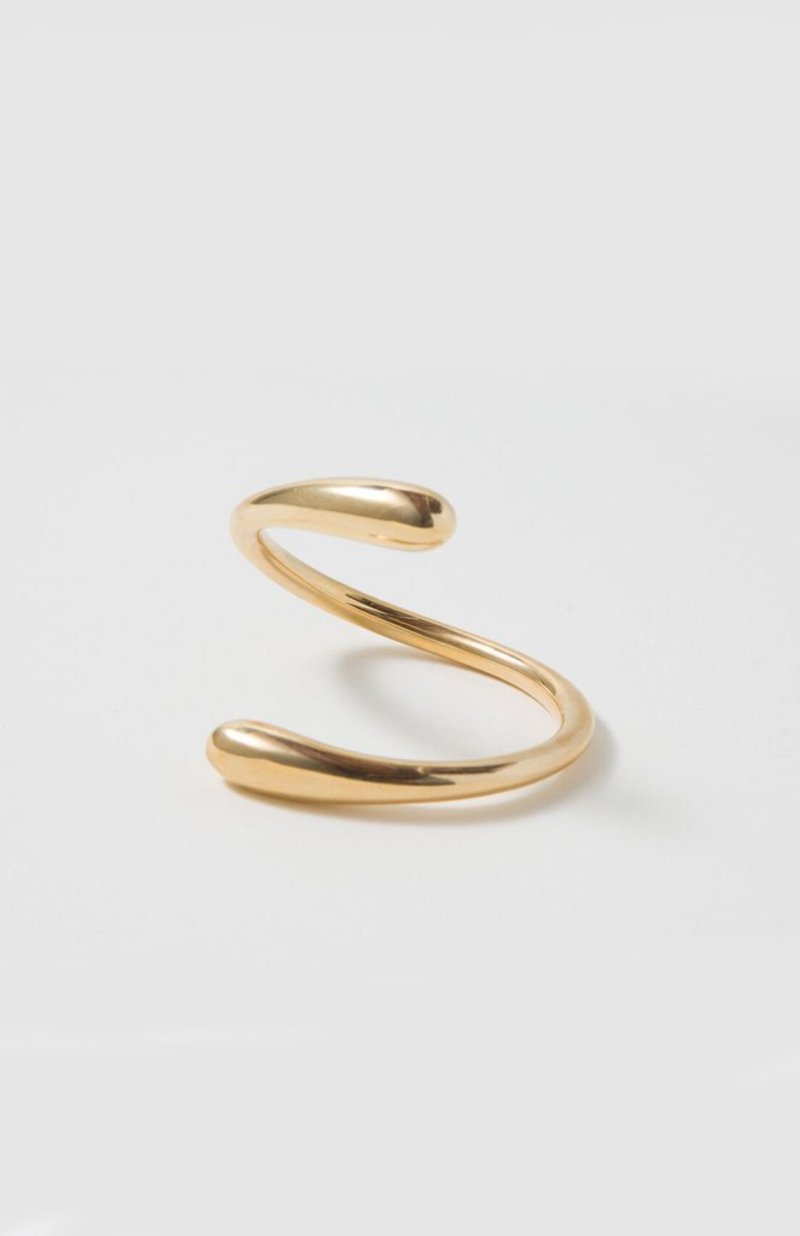 Soko Twisted Dash Cuff