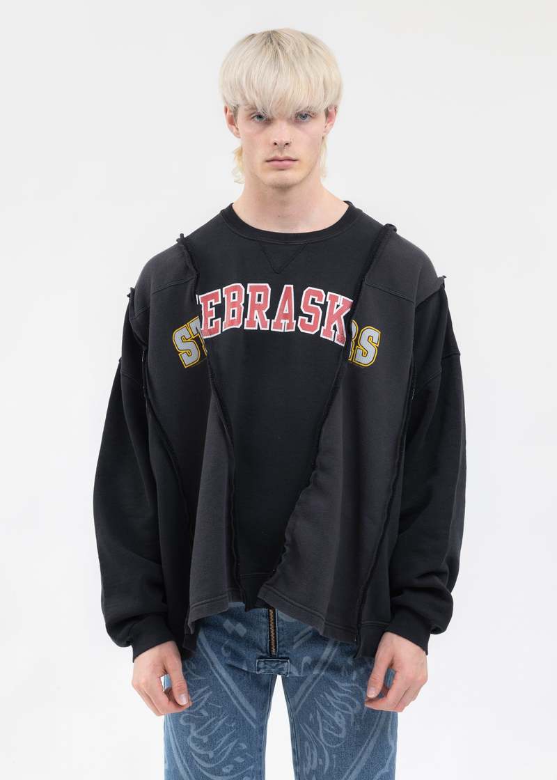 DISCOVERED Wide College Sweat - Black | Garmentory