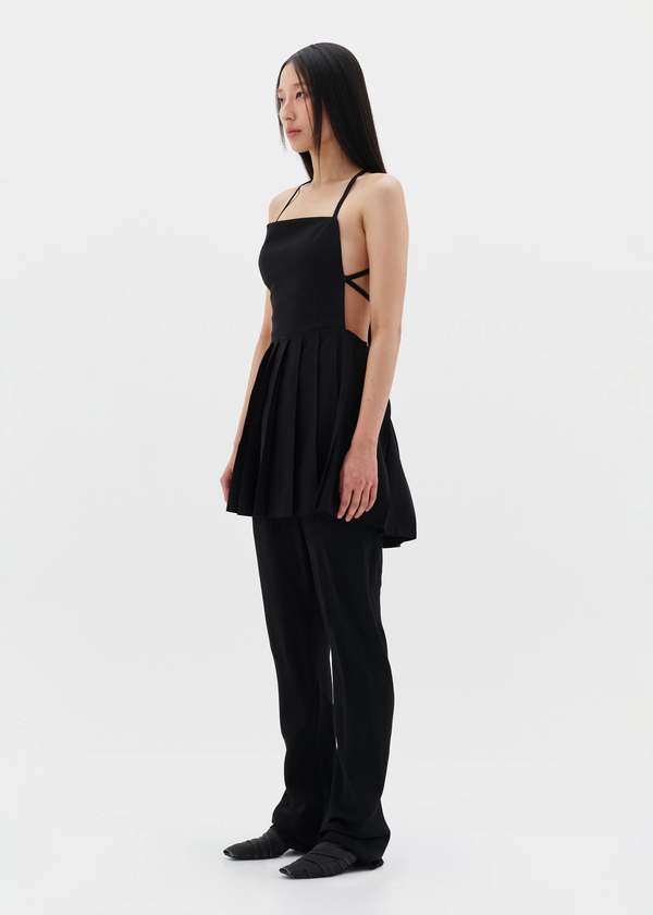 Low Classic Pleated Mini Dress Black