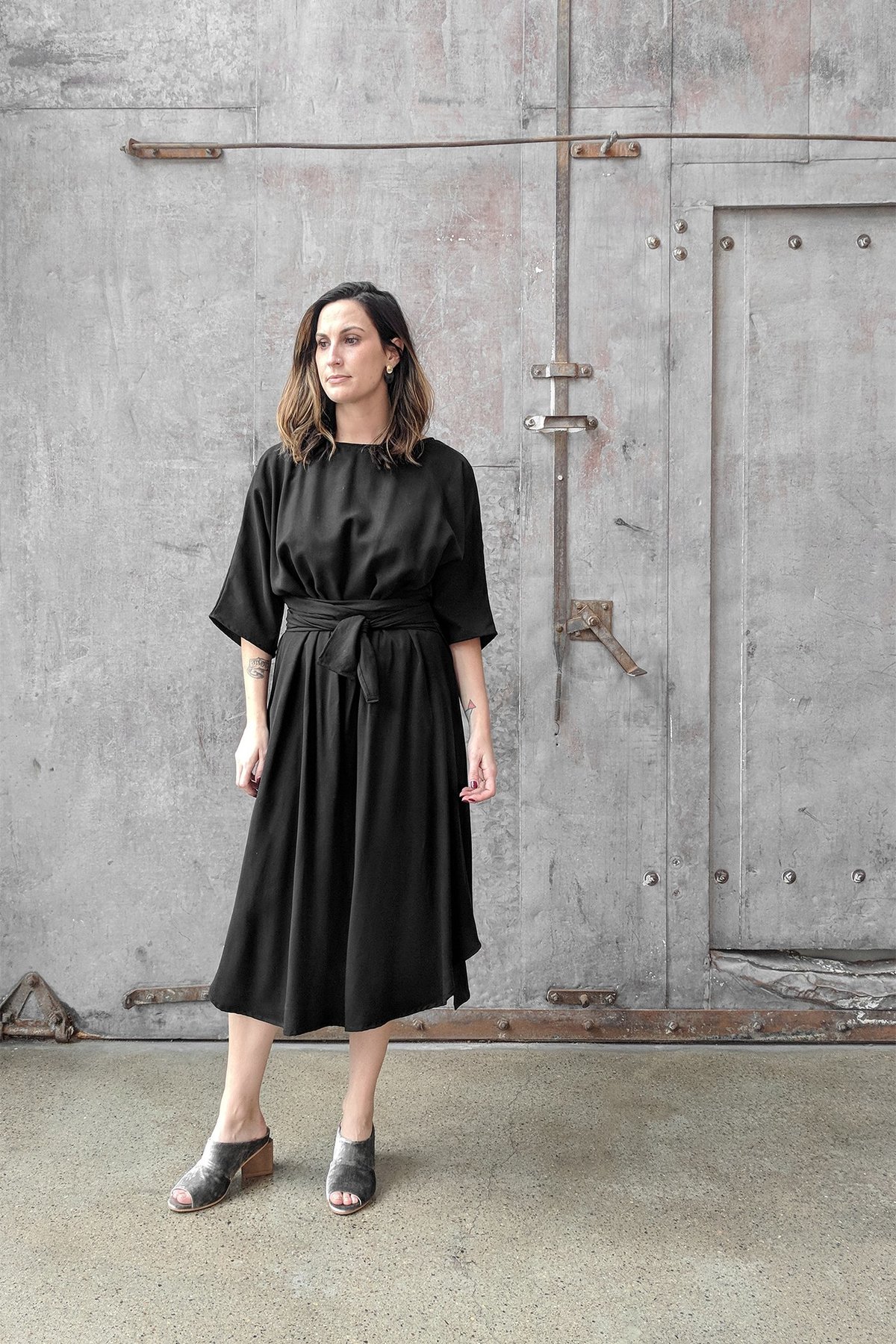 Hackwith Design House Reversible Wrap Dress - Black - Image 2 of 8