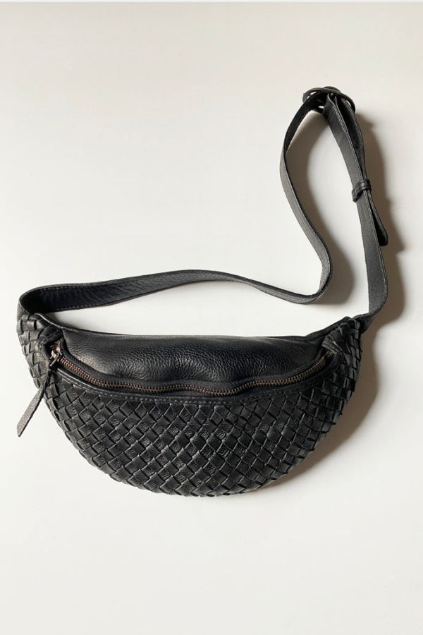 CUT N PASTE BAGS NEW CROSS WOVEN FANNY PACK bag - BLACK