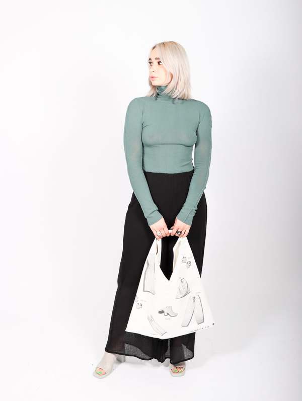 MM6 Maison Margiela Japanese Triangle Bag - White/Black Print