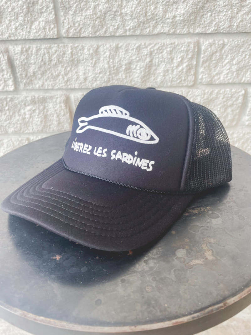 Clare V. Trucker Hat - Black/Cream Liberez Les Sardines 