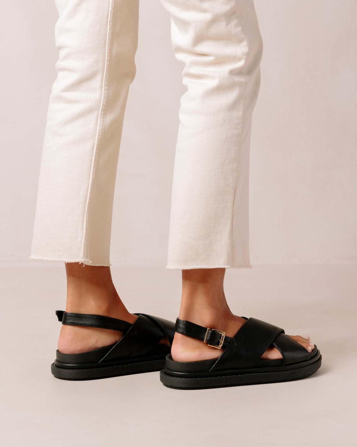 alohas marshmallow black