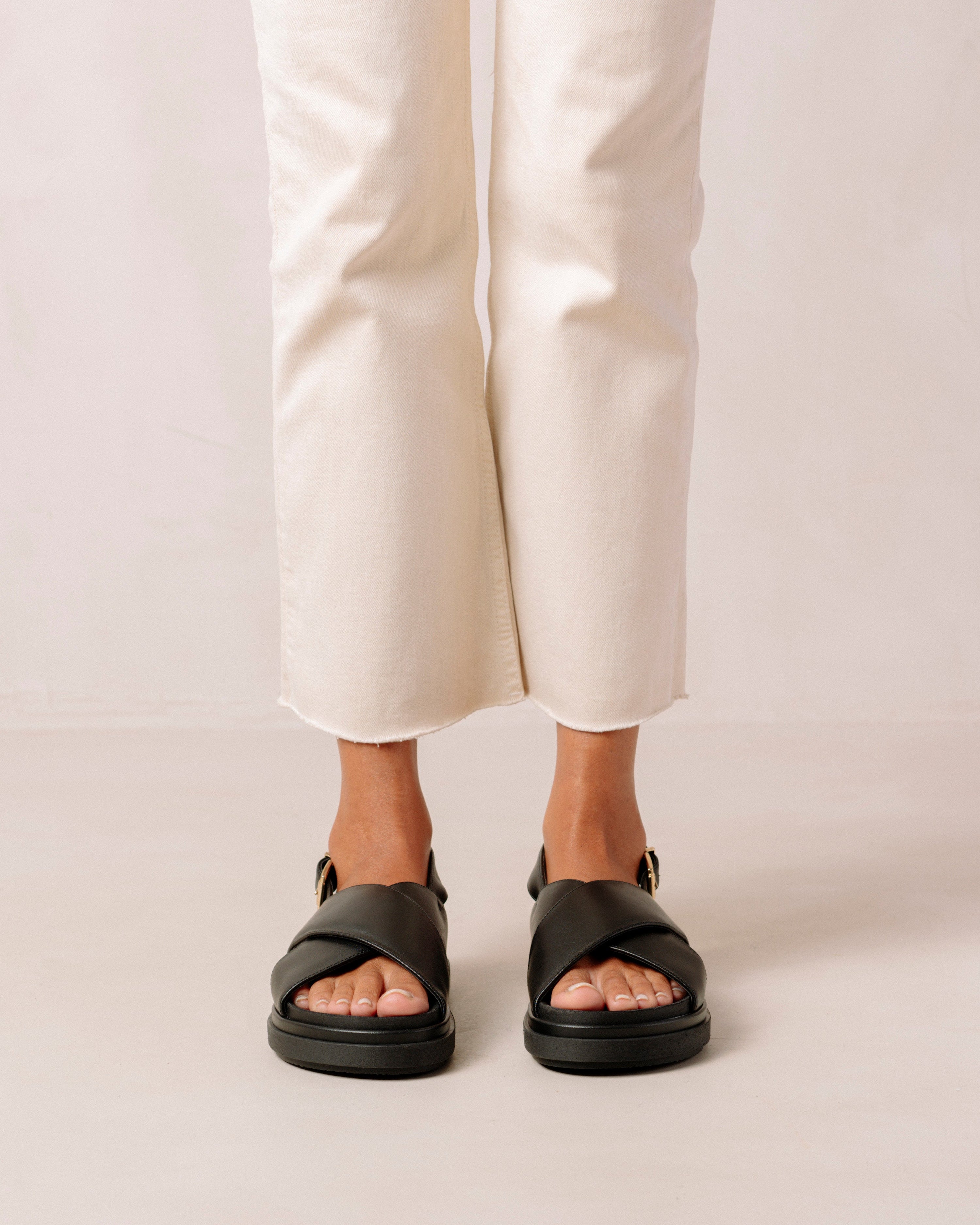 alohas marshmallow black