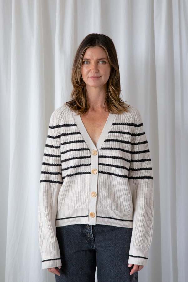MARIA McMANUS COCOON SPLITSLEEVE カーディガン Cocoon Split Sleeve Cardigan in Stone (Sold Out) – Des Kohan