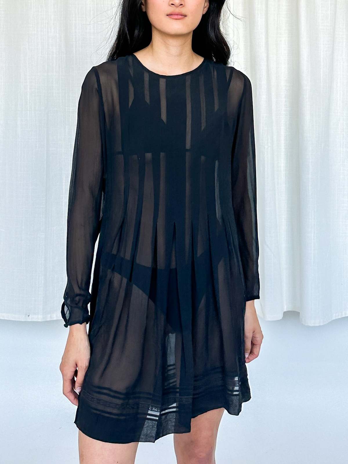 knee length dresses for ladies Sheer Lace-Bodice Black Cocktail Dress Black / 00