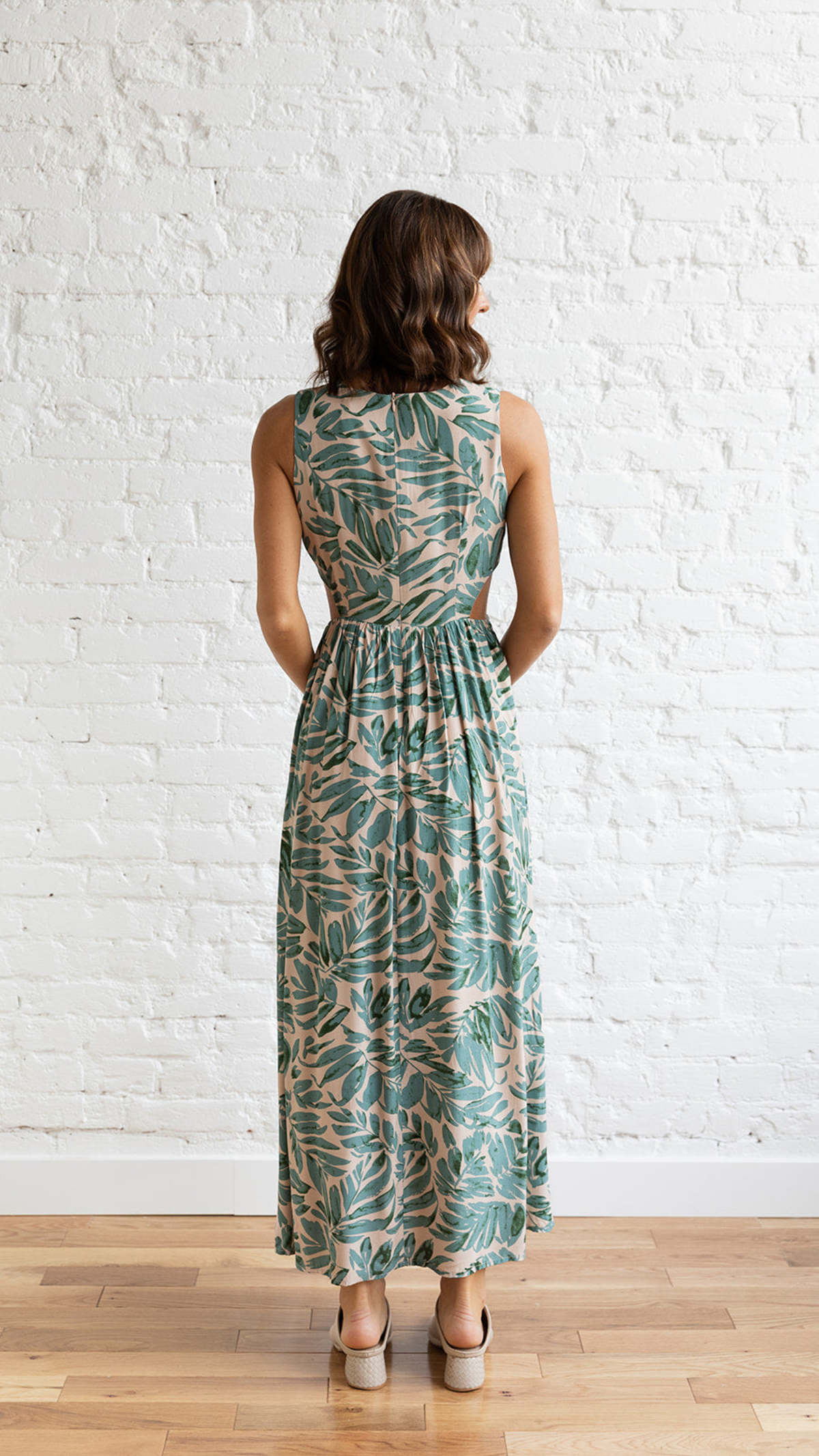 green emerald velvet dress Move Maker Cut-Out Ruched Midi Dress Green/Black main image 1