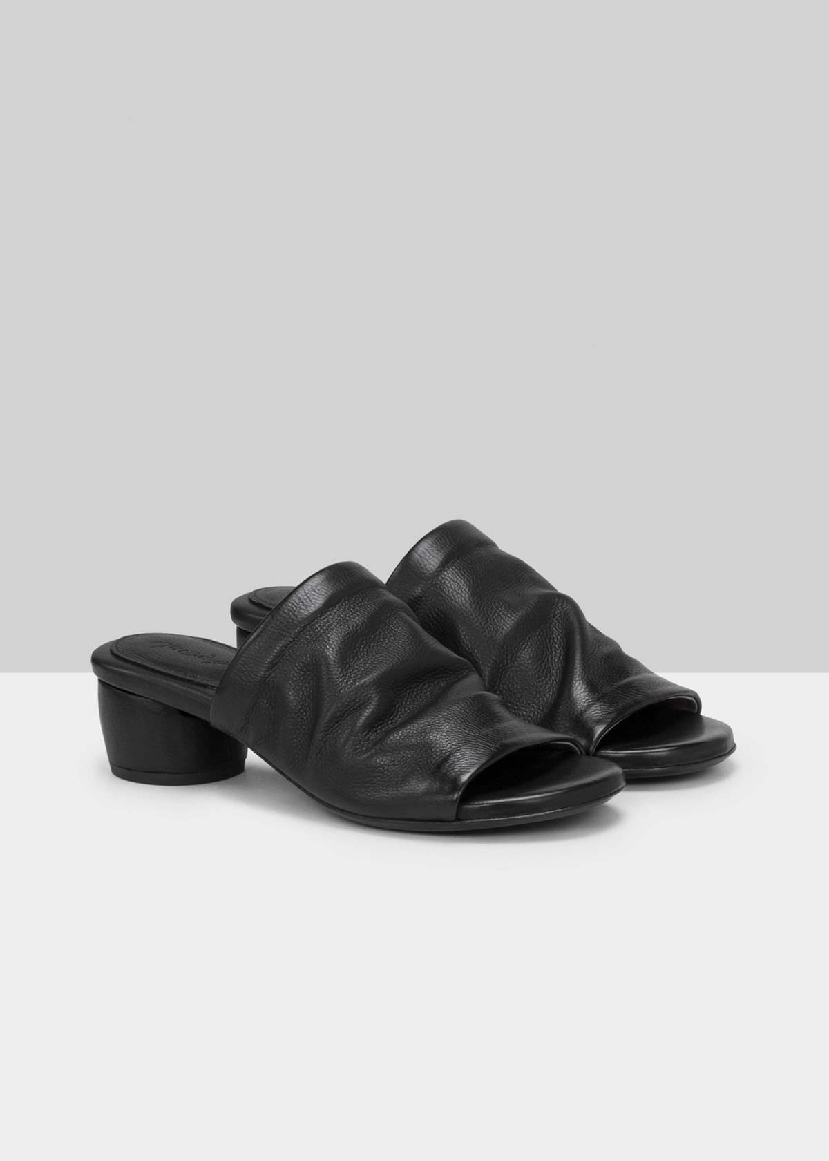 MARSELL｜SANDALS/SLIPPERS (MM4391 193490) Men's Sandals: designer leather slides, thong sandals | Marsèll