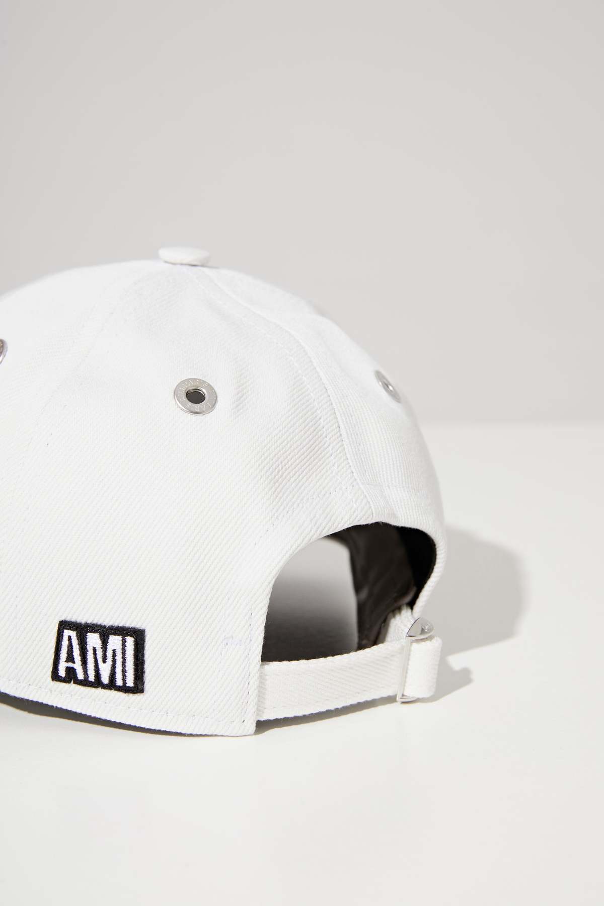 Ami Coeur Sacre Cap | Garmentory