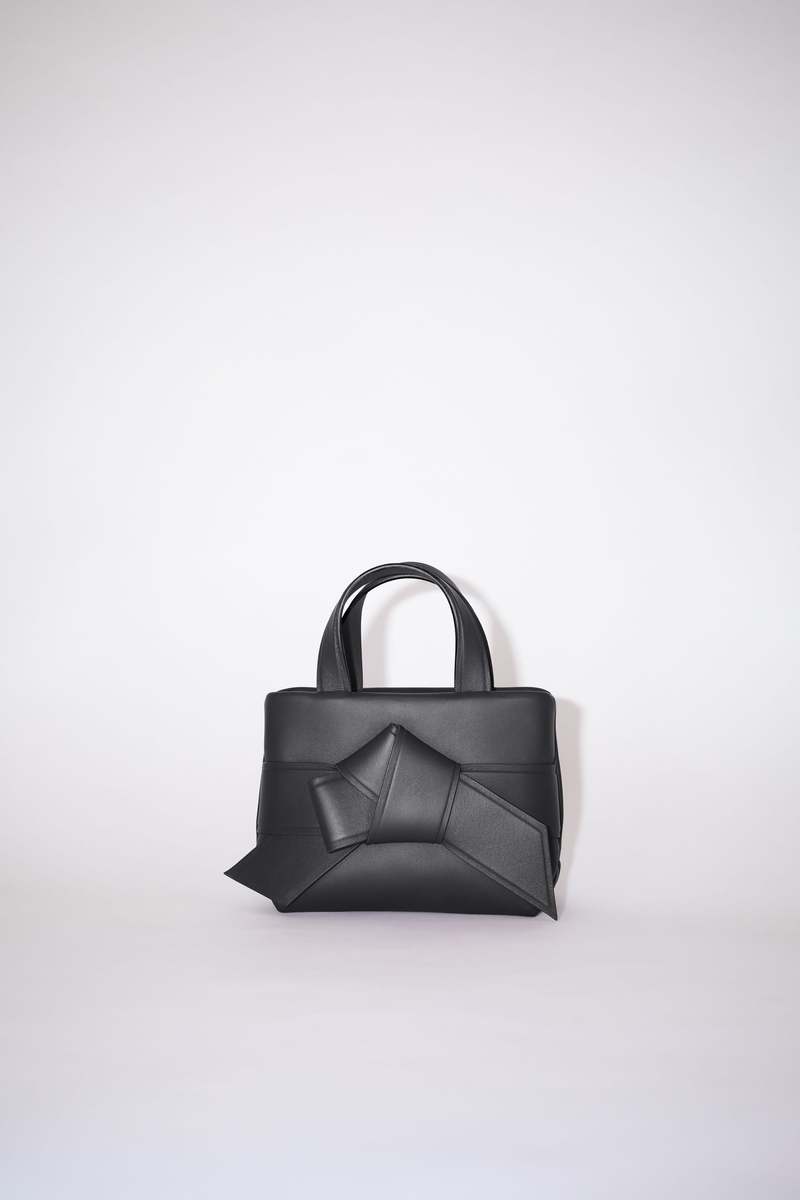 関税負担なし☆Acne Studios Musubi マイクロトートバッグ 関税負担なし☆Acne Studios Musubi マイクロトートバッグ