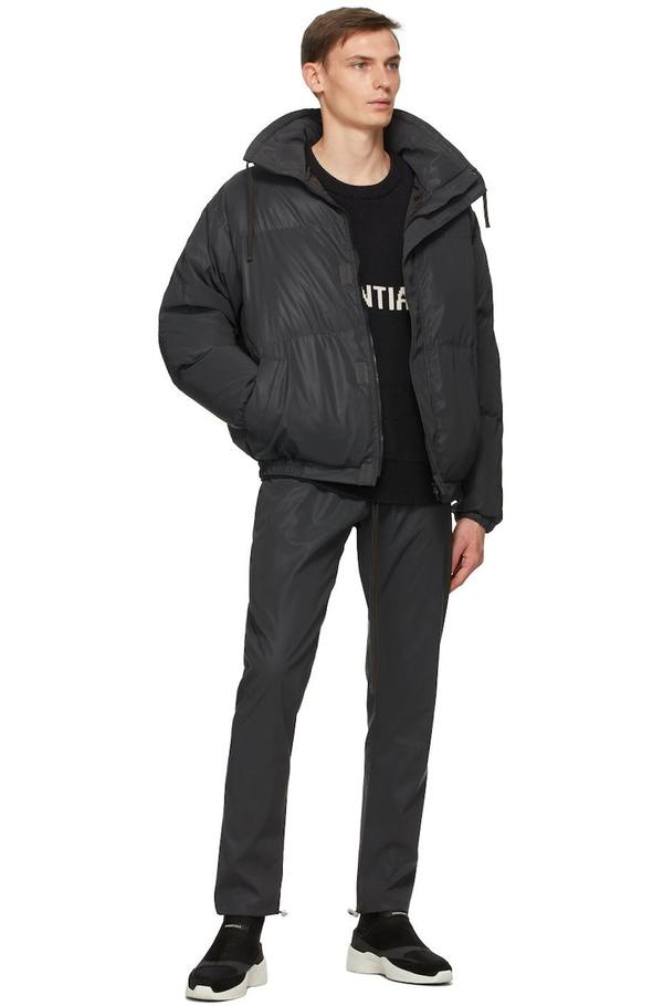 FOG Essentials ブラック リフレクティブ Puffer ジャケット Essentials Black Reflective Puffer Jacket | Garmentory