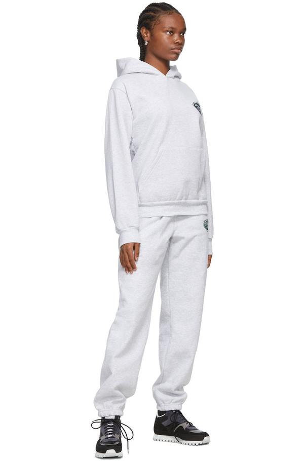 Sporty&Rich Land Roverコラボ　フーディ　グレー　M Sporty & Rich Land Rover Edition Logo Patch Hoodie - Grey | Garmentory