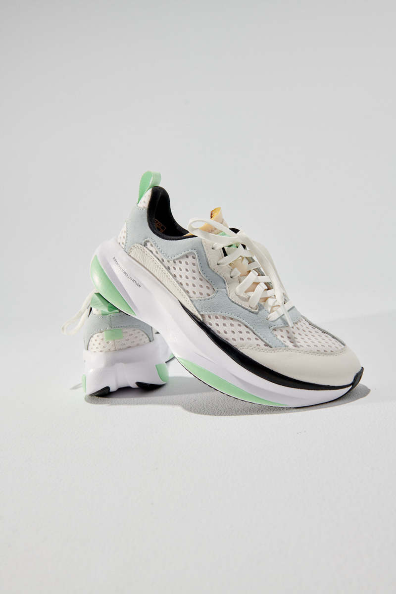 Brandblack Forma Sneaker