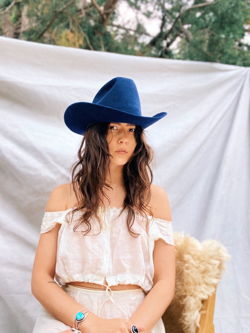 Chapeau de cowboy en cuir brun clair - Style Western Outback