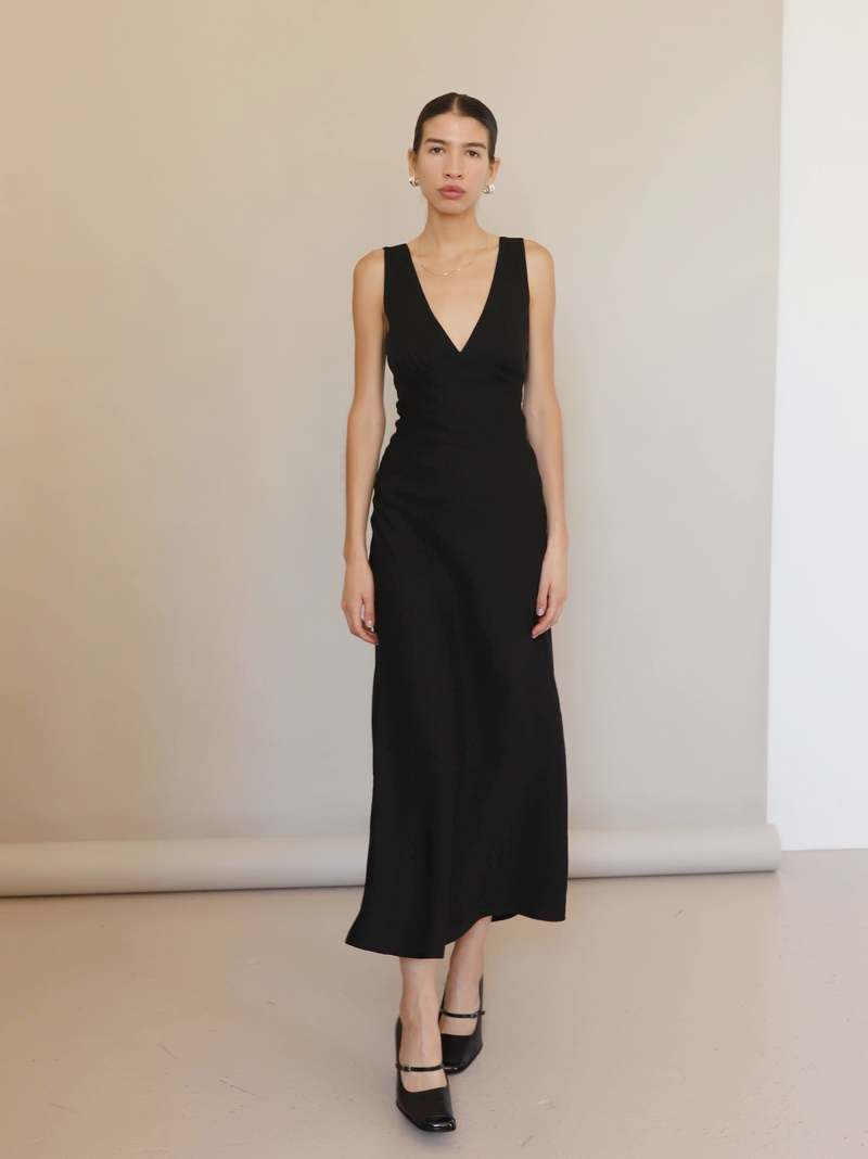 Sophie Rue Linen V Back Midi Dress - Black