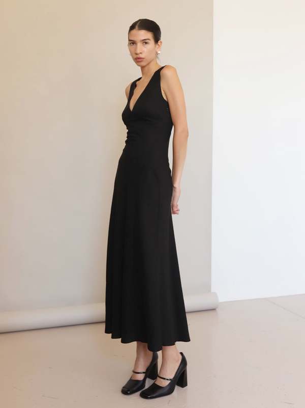 Sophie Rue Linen V Back Midi Dress - Black